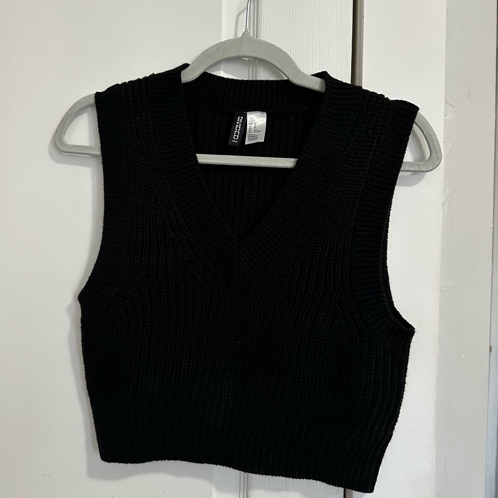 H&M Ribbed Sweater Vest - Picture 4 of 6